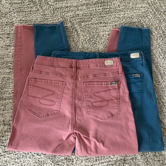 Seven 7 sz 12 (2pair) mid rise tattered ankle skinny jeans. Smoke/Pet free home. - Picture 1 of 4